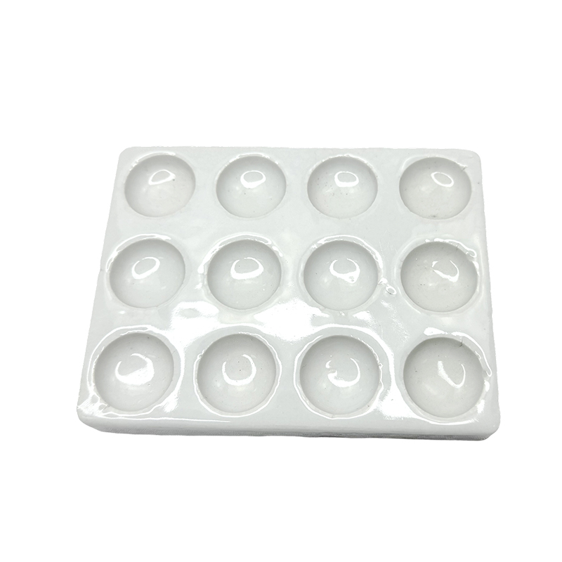 Phòng thí nghiệm sử dụng tấm phản ứng gốm sứ 12 lỗ màu trắng